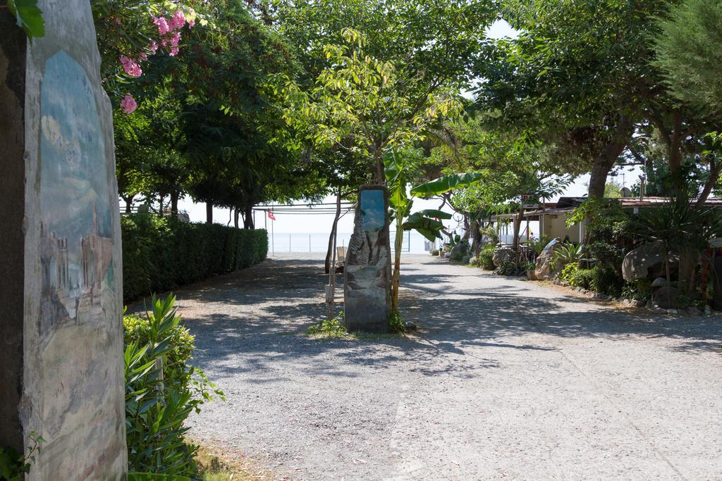 Camping La Focetta Sicula SantʼAlessio Siculo Zewnętrze zdjęcie