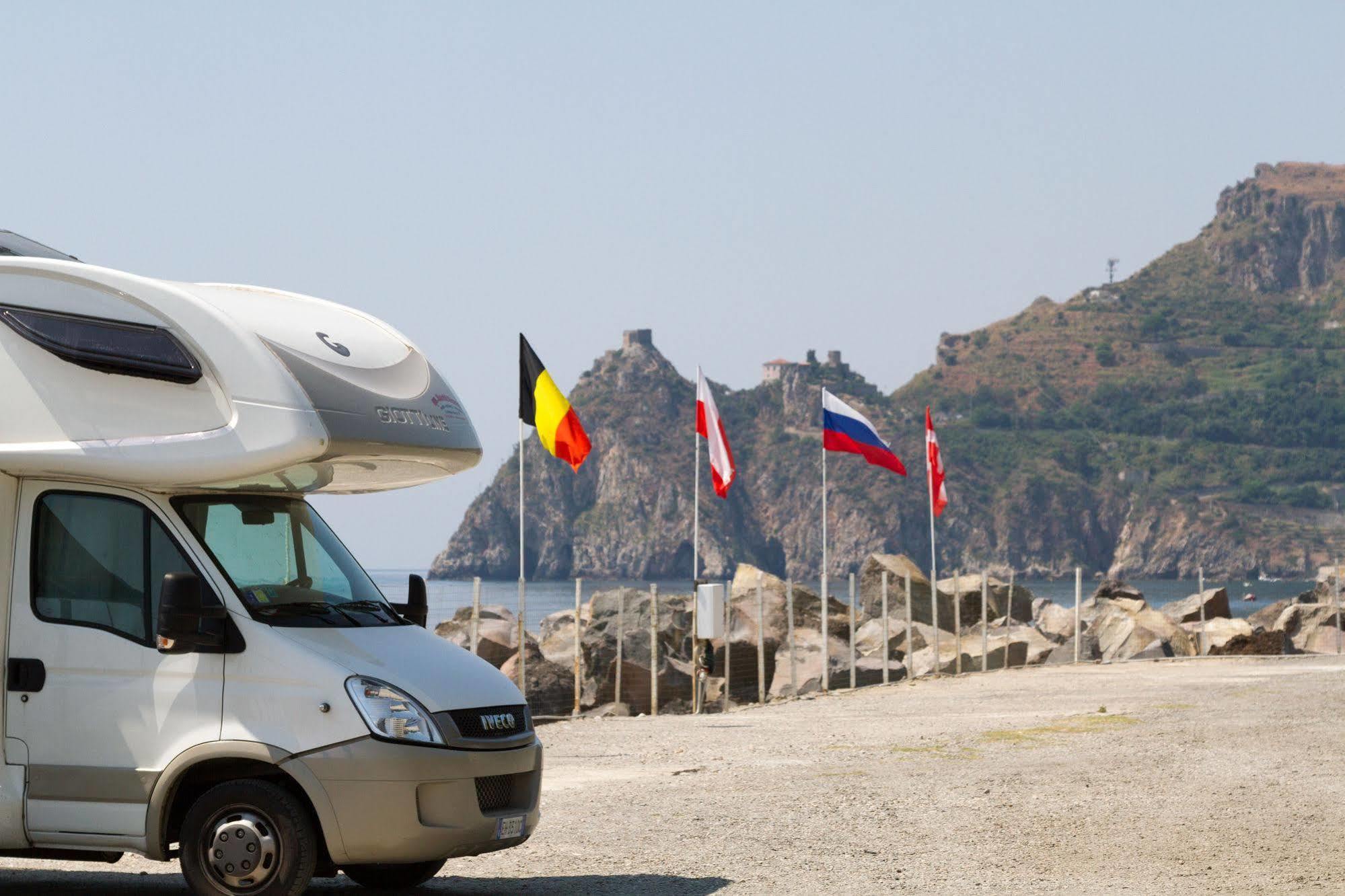 Camping La Focetta Sicula SantʼAlessio Siculo Zewnętrze zdjęcie