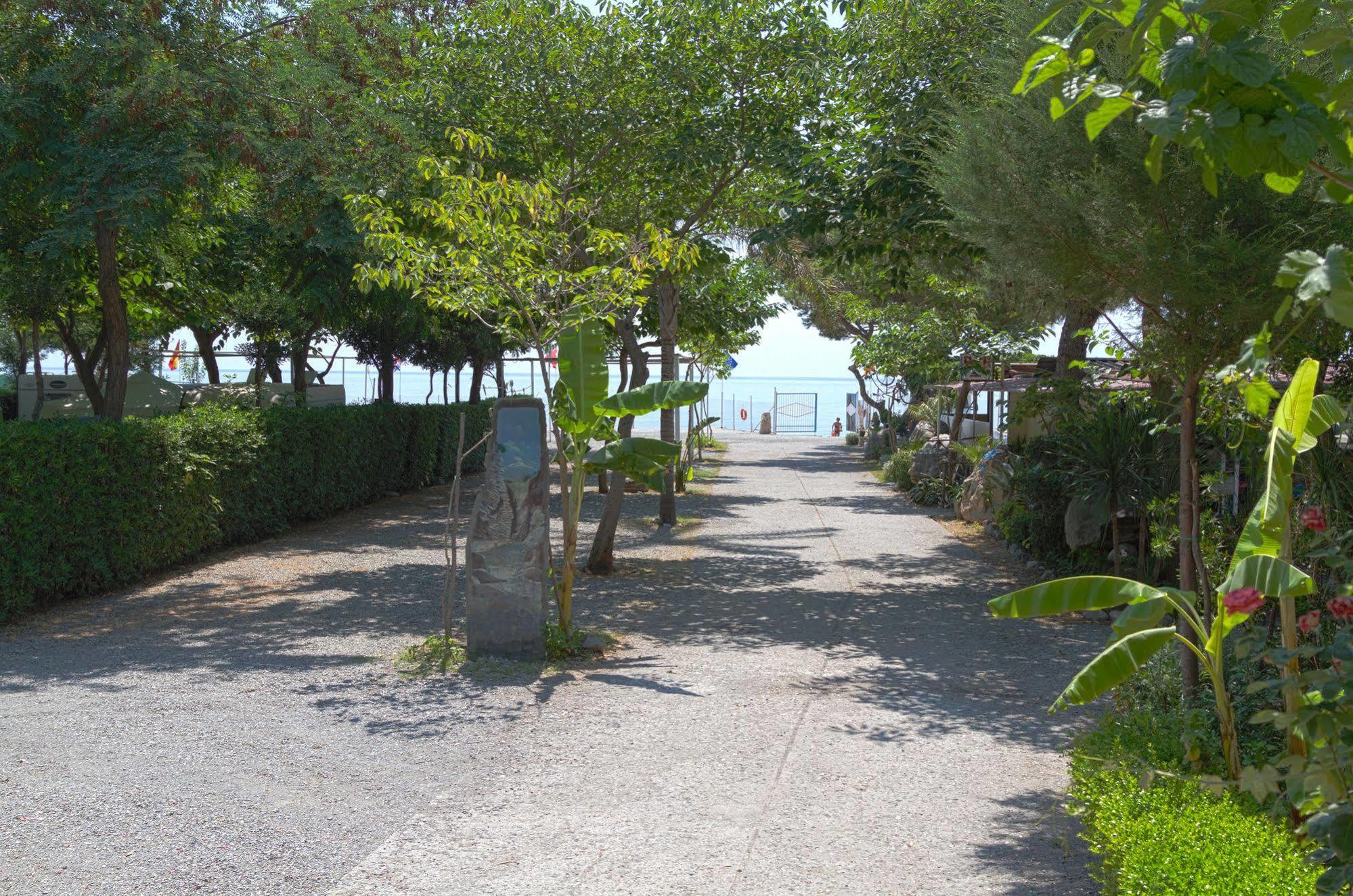 Camping La Focetta Sicula SantʼAlessio Siculo Zewnętrze zdjęcie